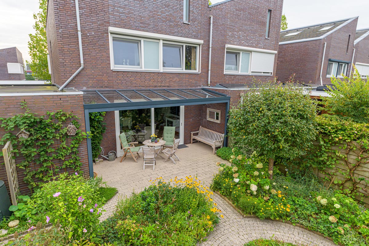 profiline-veranda-glasdak-onderdakzonwering-06-project2024-outdoorpleasure